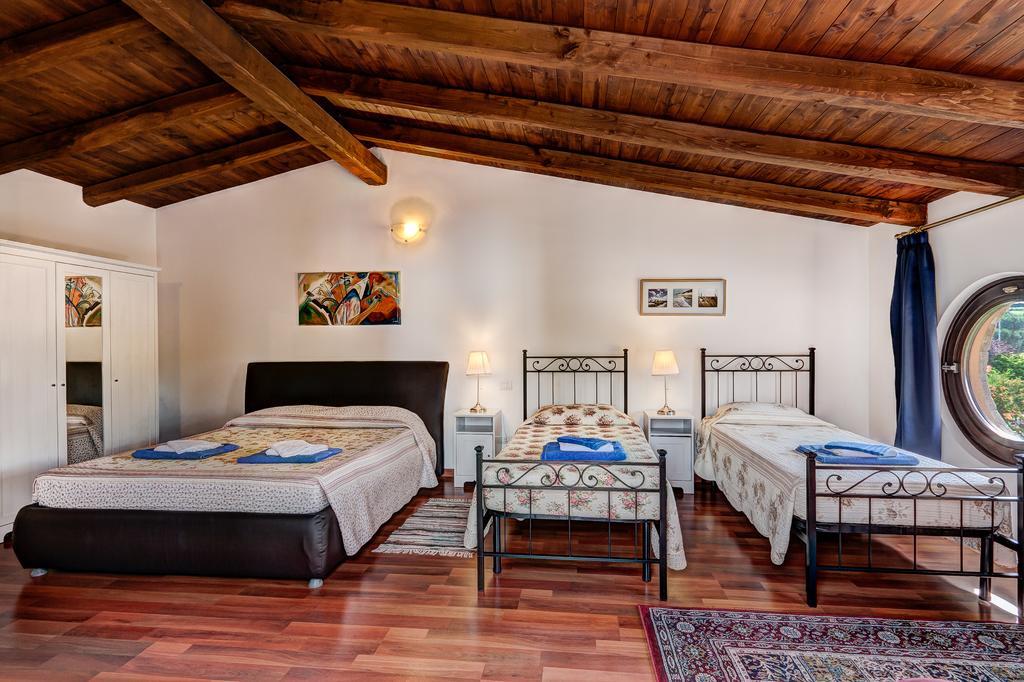 Relais Villaggio Azzurro Ρώμη Δωμάτιο φωτογραφία